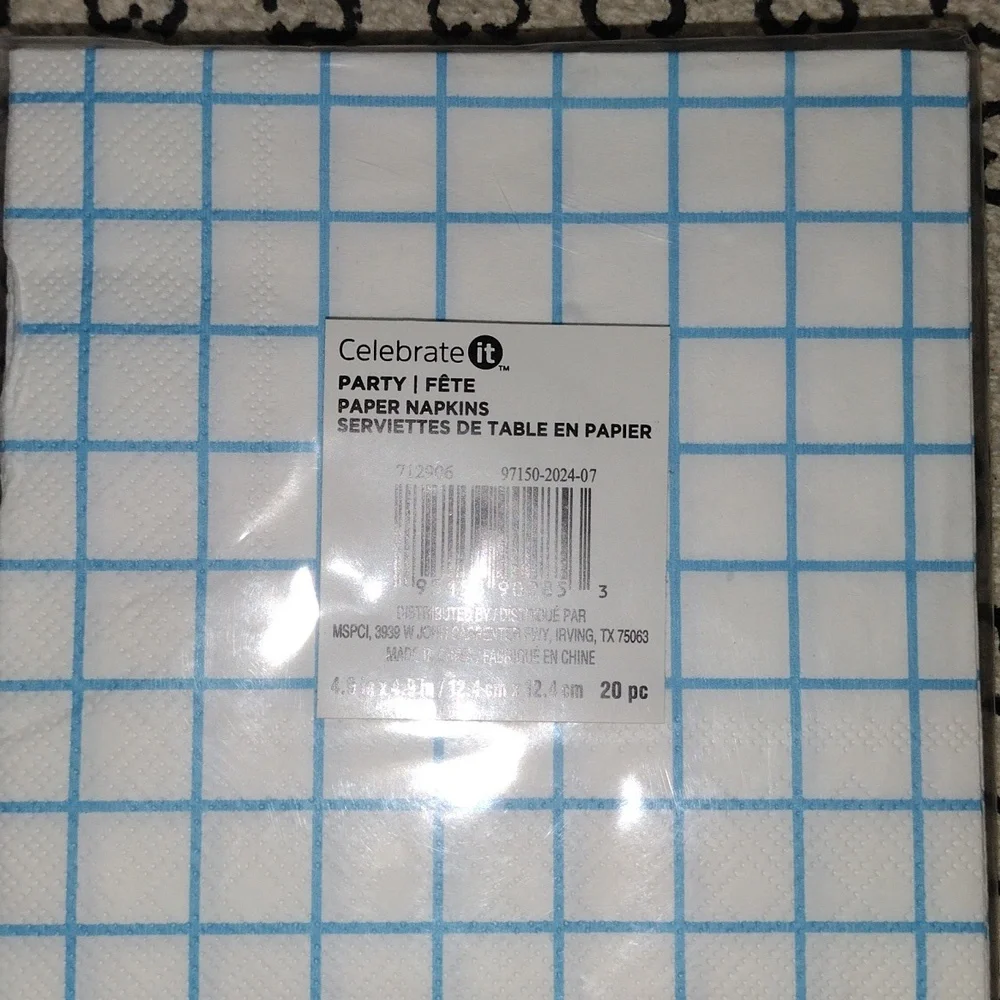 NWT Corelle Blue and White Geometric Plates